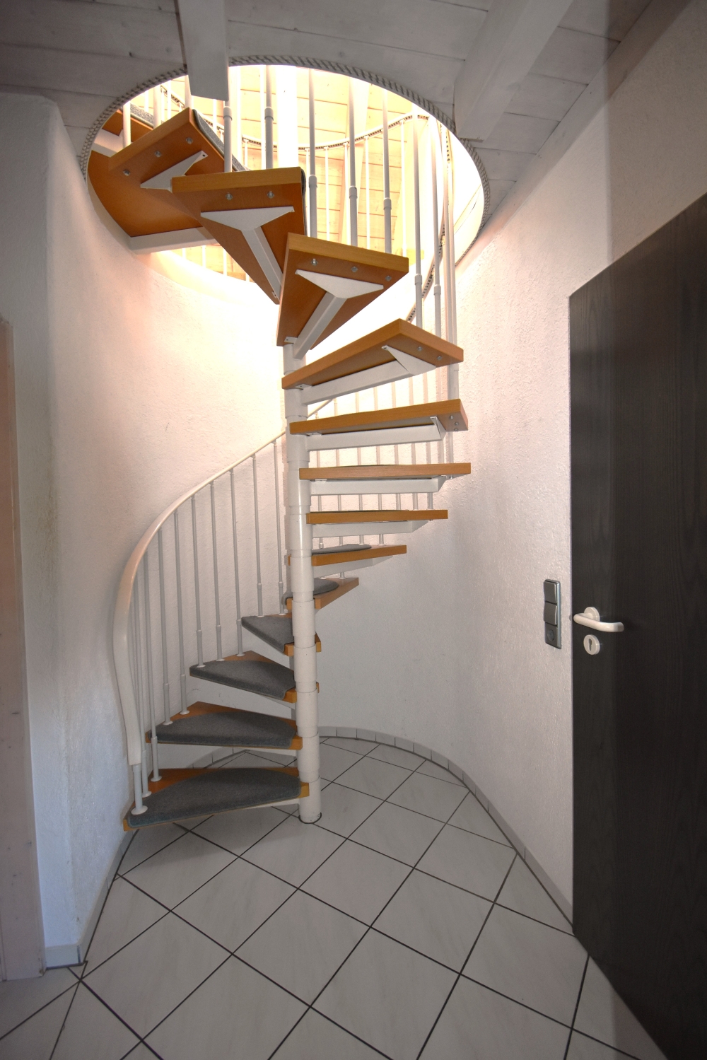 Treppe ins 2. Dachgeschoss (Studio)