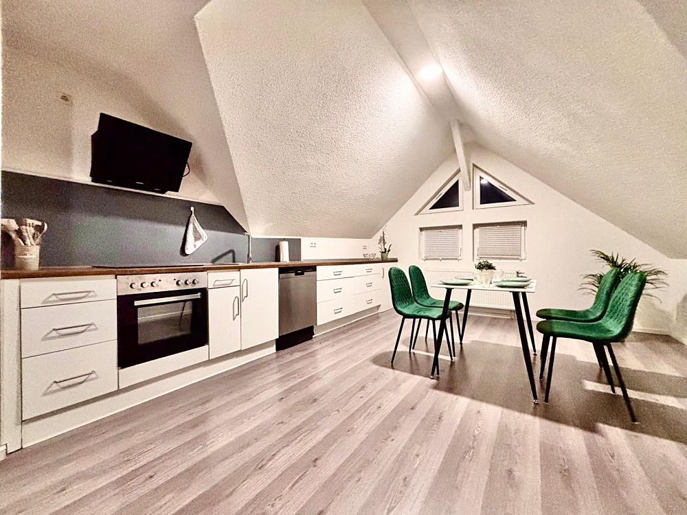 Wohnbeispiel Wohnung DG Wohnen/Essen