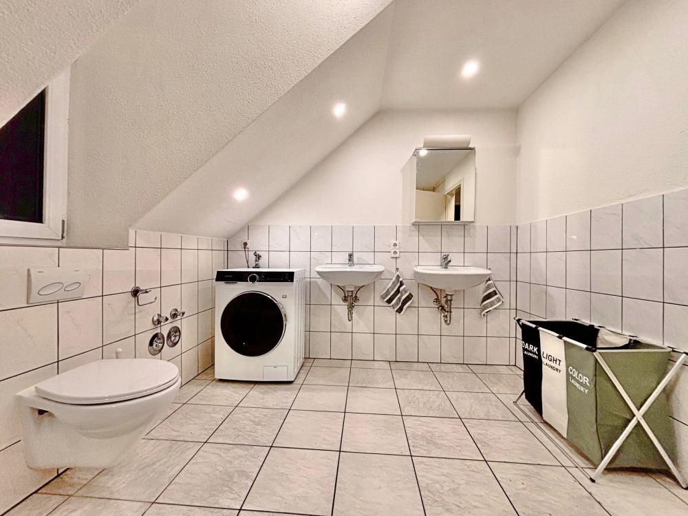 Wohnbeispiel Wohnung DG Badezimmer