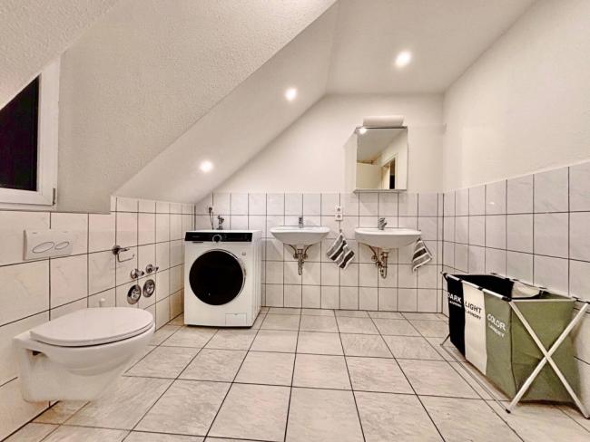 Wohnbeispiel Wohnung DG Badezimmer