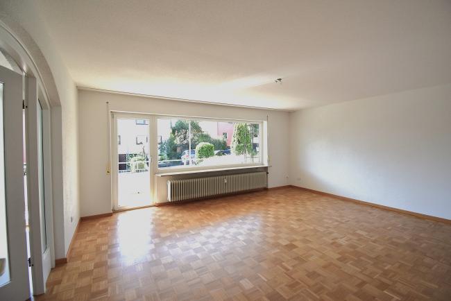 Wohnzimmer (Ansicht 1)